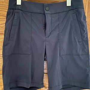 Athleta black shorts. Stretchy waist, 8 1/2" inseam, hardly worn
